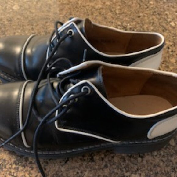 Fluevog Saddle Shoes, Black and White - Picture 5 of 5